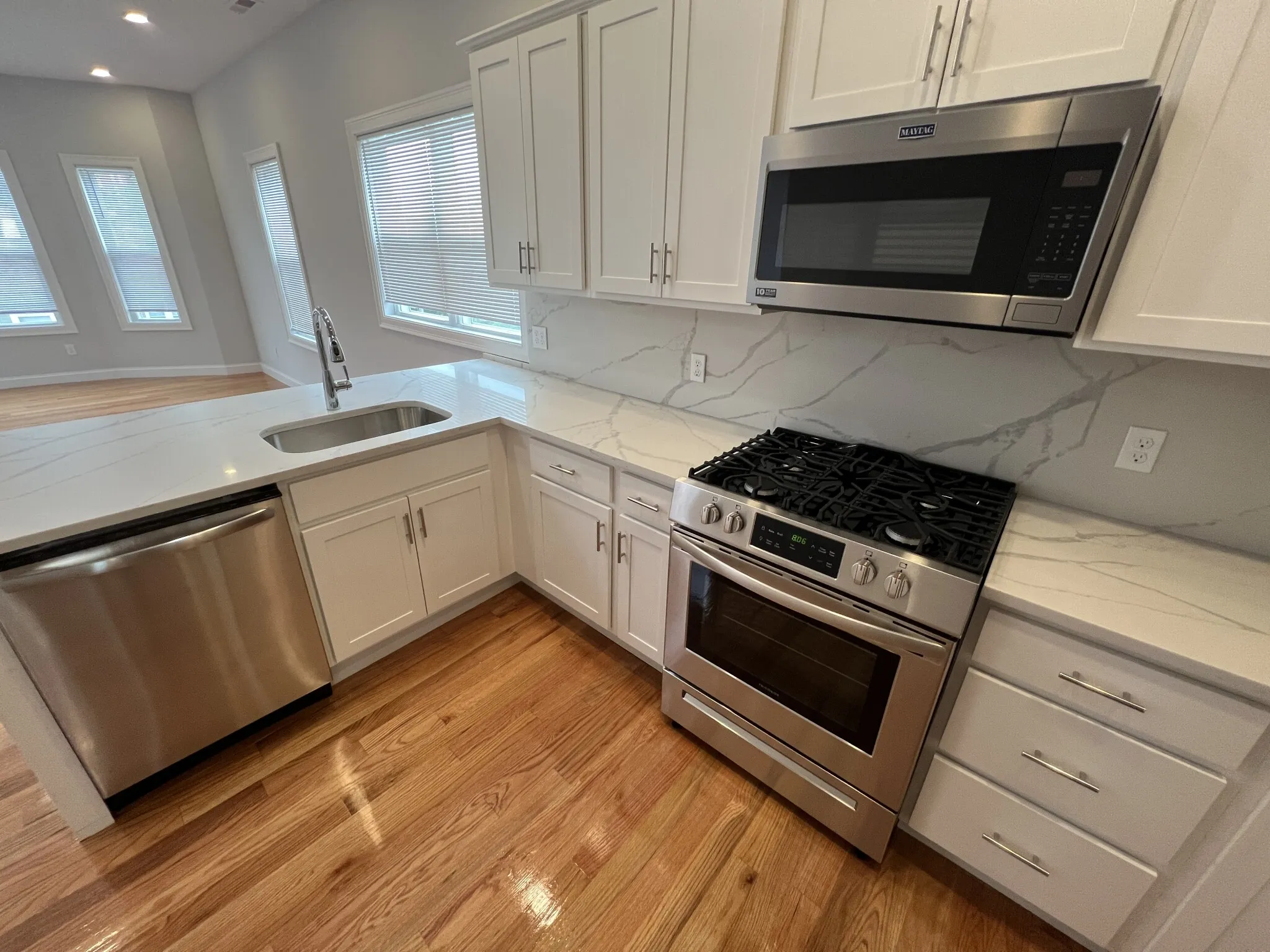 4 bed, 2 bath apartment for rent at 126 Cross St Unit 6, East Somerville — photo 8 of 25