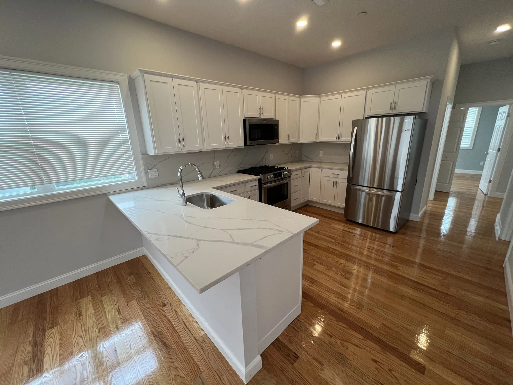 4 bed, 2 bath apartment for rent at 126 Cross St Unit 6, East Somerville — photo 5 of 25