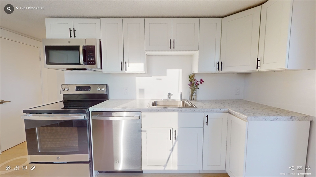 1 bed, 1 bath apartment for rent at 126 Felton St Unit 2, Waltham — photo 4 of 9