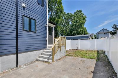 6 bed, 5 bath apartment for rent at 126 Jerome St Unit 1, West Medford — photo 2 of 28