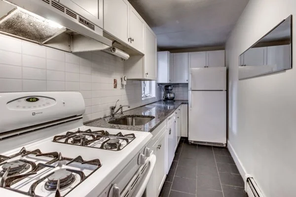 2 bed, 1 bath apartment for rent at 126 Kilsyth Rd Unit 4, Brighton — photo 10 of 18