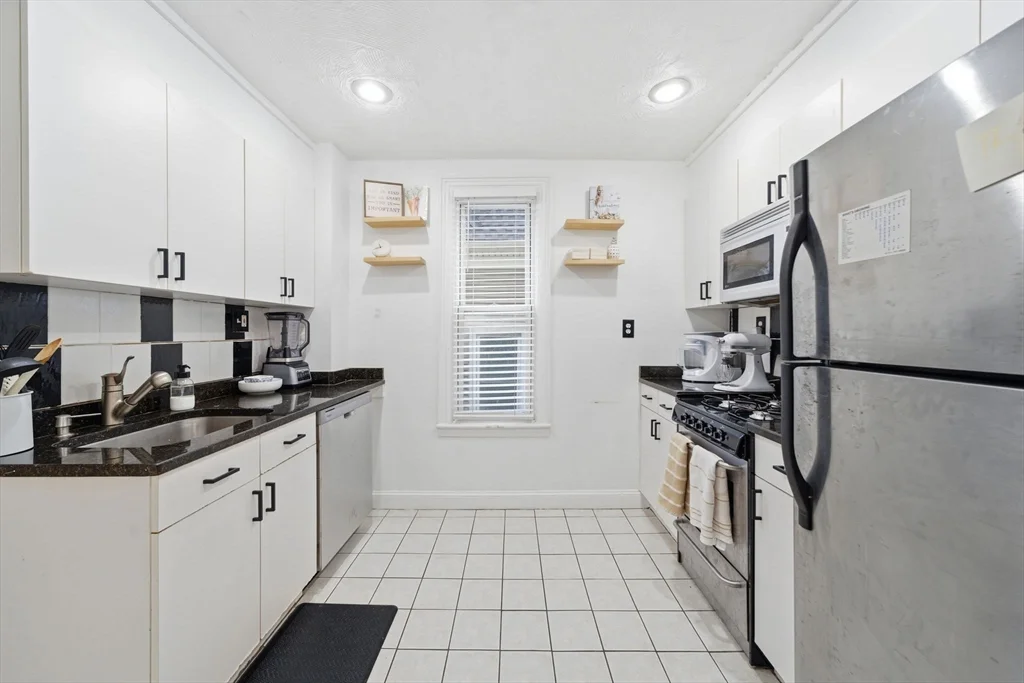 1 bed, 1 bath apartment for rent at 126 Lexington St Unit 2, East Boston — photo 16 of 21