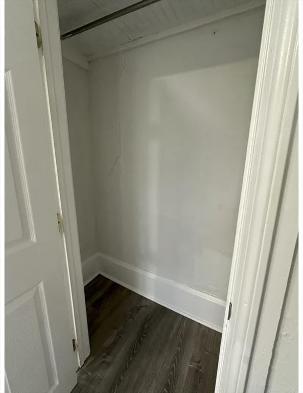 2 bed, 1 bath apartment for rent at 126 Lincoln St Unit 2R, Worcester — photo 3 of 10