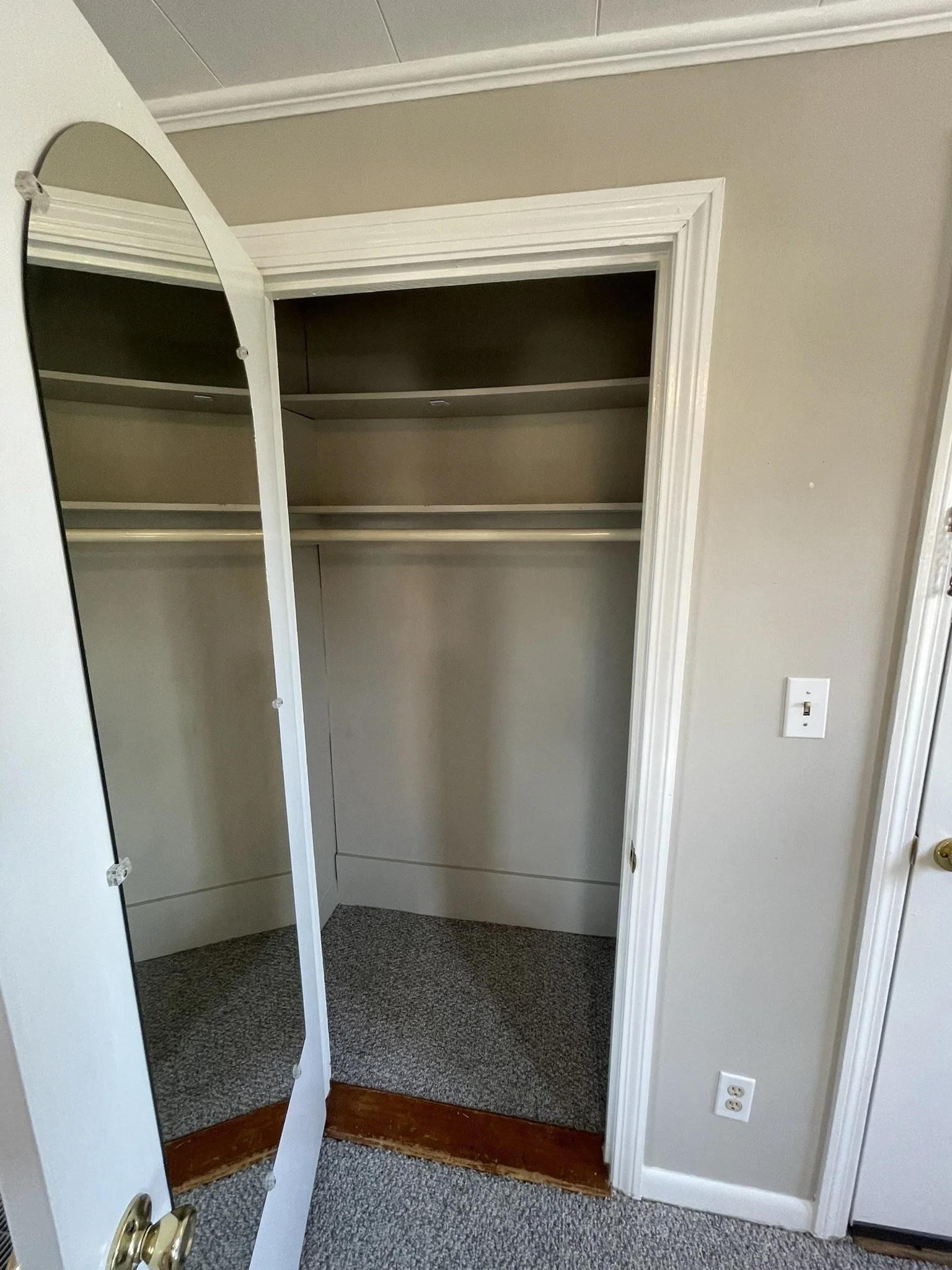 1 bed, 1 bath apartment for rent at 126 Lowell St Unit F, Peabody — photo 16 of 18