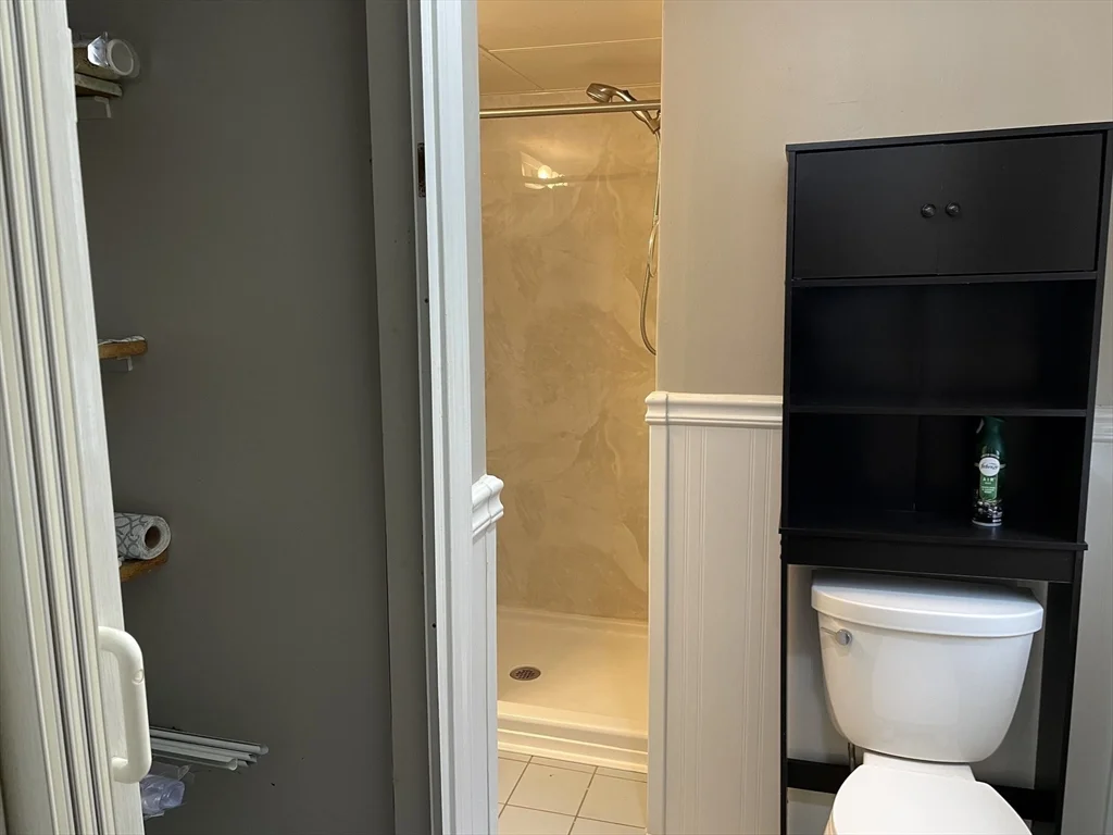 1 bed, 1 bath apartment for rent at 126 Lowell St Unit R, Peabody — photo 13 of 16