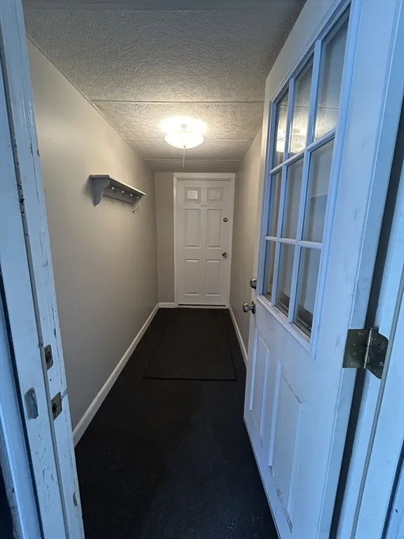 1 bed, 1 bath apartment for rent at 126 Lowell St Unit UR, Peabody — photo 2 of 11