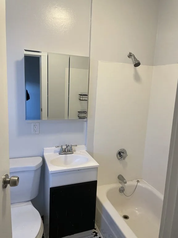 2 bed, 1 bath apartment for rent at 126 Main St Unit 4, Quincy — photo 6 of 6