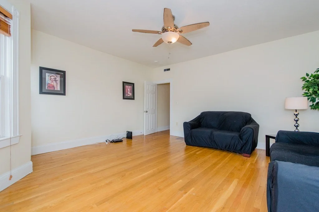 2 bed, 1 bath apartment for rent at 126 Minden St Unit 3, Jamaica Plain — photo 5 of 12