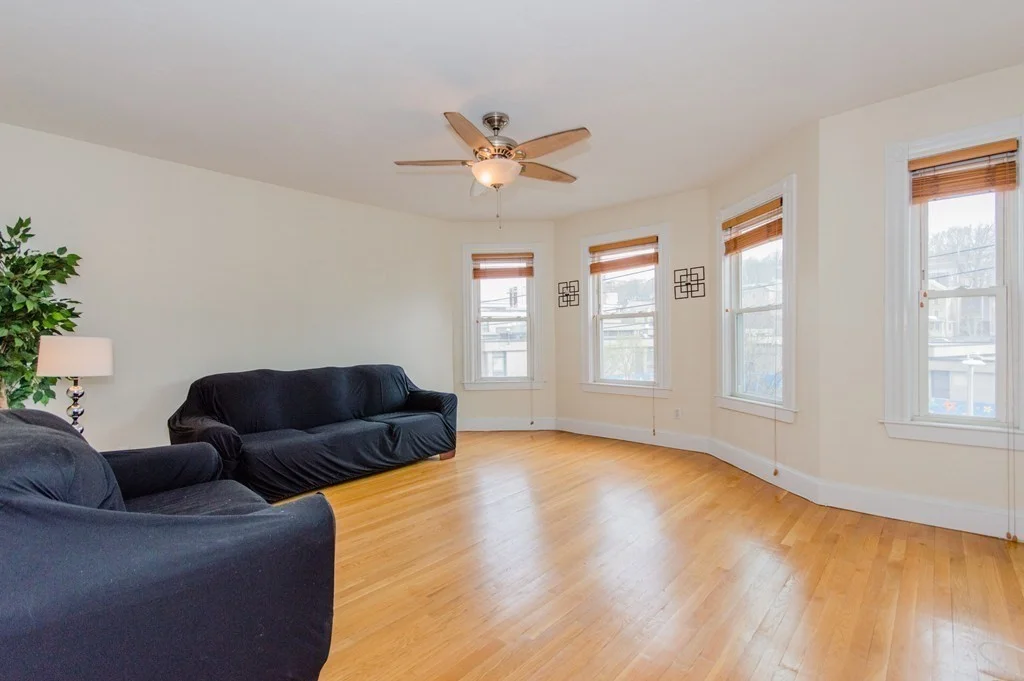 2 bed, 1 bath apartment for rent at 126 Minden St Unit 3, Jamaica Plain — photo 3 of 12