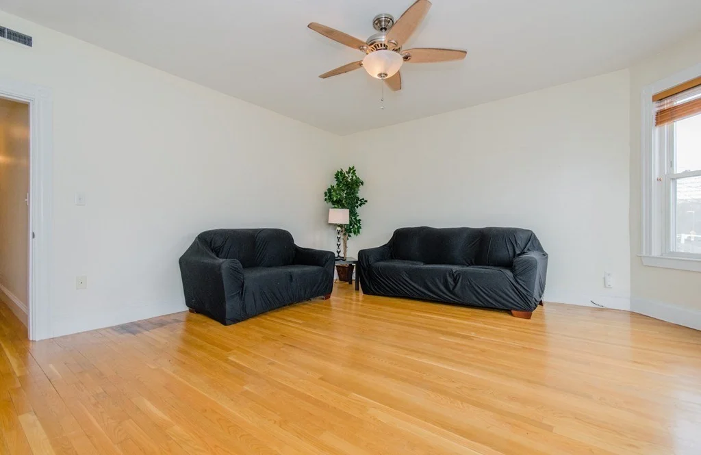 2 bed, 1 bath apartment for rent at 126 Minden St Unit 3, Jamaica Plain — photo 4 of 12