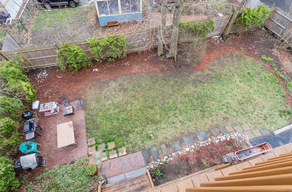 2 bed, 1 bath apartment for rent at 126 Minden St Unit 3, Jamaica Plain — photo 11 of 12