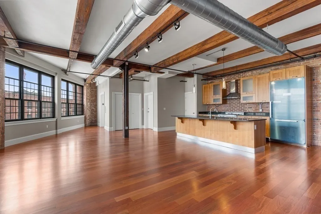 2 bed, 2 bath apartment for rent at 126 N Washington Unit 3, North End — photo 2 of 10