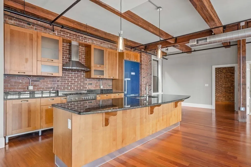 2 bed, 2 bath apartment for rent at 126 N Washington Unit 3, North End — photo 3 of 10
