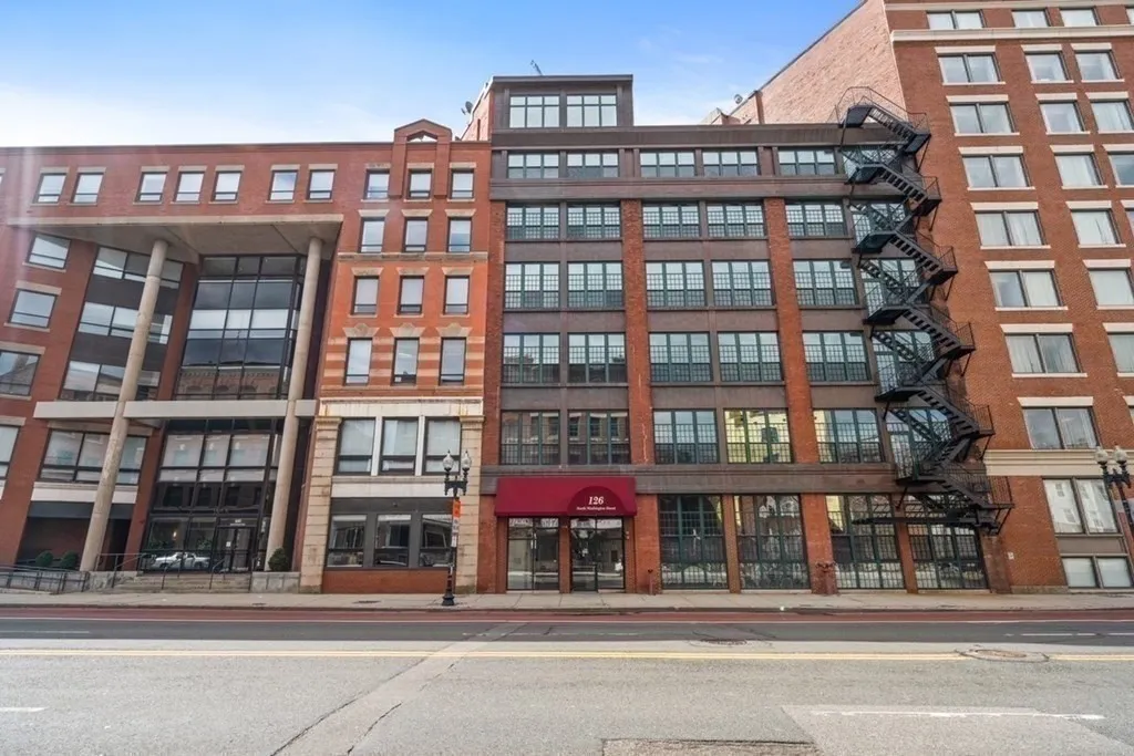 2 bed, 2 bath apartment for rent at 126 N Washington Unit 3, North End — photo 10 of 10