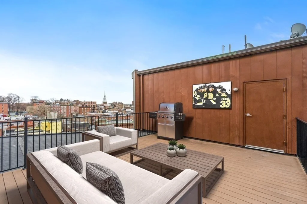 2 bed, 2 bath apartment for rent at 126 N Washington Unit 4, North End — photo 11 of 12