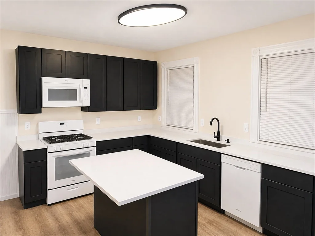 3 bed, 1 bath apartment for rent at 126 Palfrey Unit 126, Watertown — photo 2 of 9