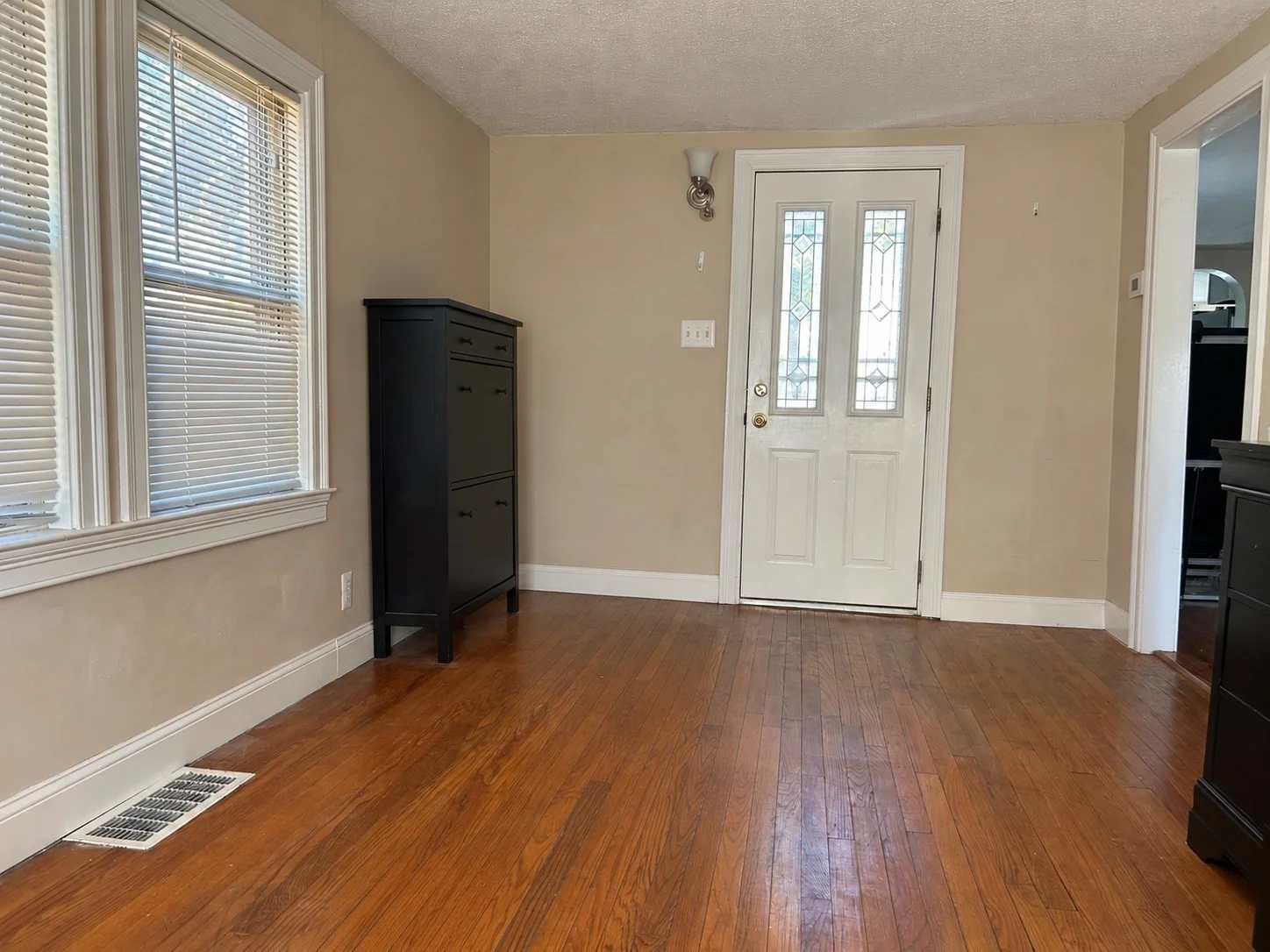 4 bed, 2 bath apartment for rent at 126 Pine Hill Cir, Waltham — photo 9 of 28