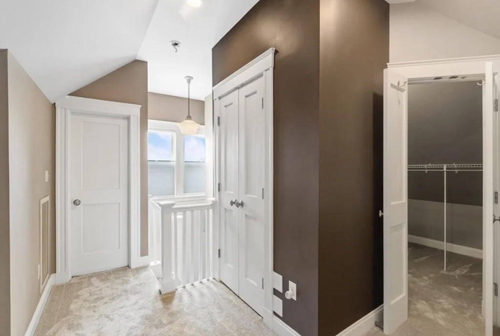 4 bed, 2 bath apartment for rent at 126 Redlands Rd Unit 2, West Roxbury — photo 20 of 24