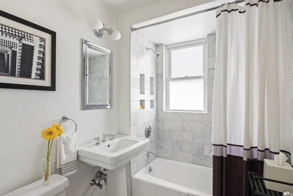 4 bed, 2 bath apartment for rent at 126 Redlands Rd Unit 2, West Roxbury — photo 9 of 24