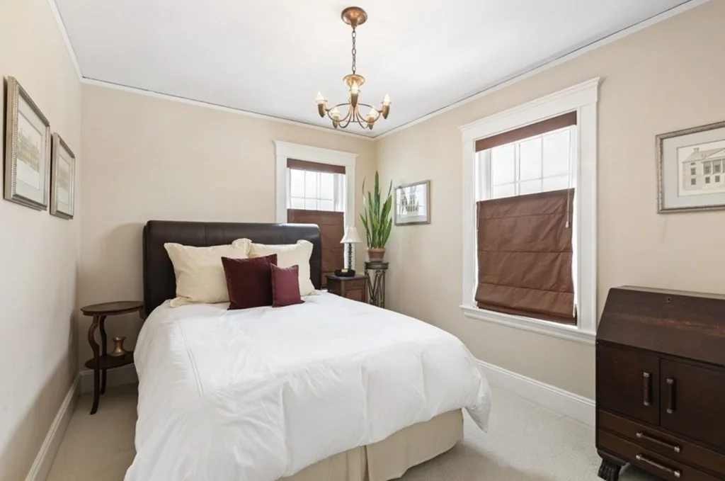 4 bed, 2 bath apartment for rent at 126 Redlands Rd Unit 2, West Roxbury — photo 12 of 24