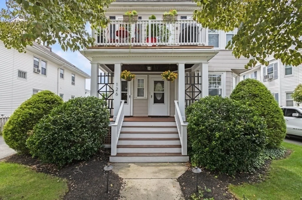 4 bed, 2 bath apartment for rent at 126 Redlands Rd Unit 2, West Roxbury — photo 22 of 24