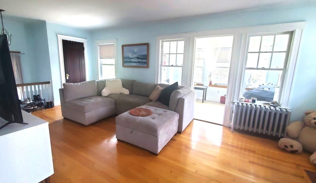 2 bed, 1 bath apartment for rent at 126 Russell St Unit 2, North Quincy — photo 3 of 11