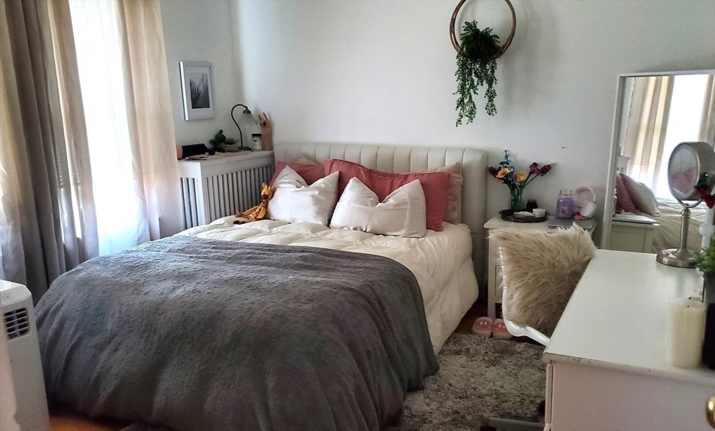 2 bed, 1 bath apartment for rent at 126 Russell St Unit 2, North Quincy — photo 10 of 11