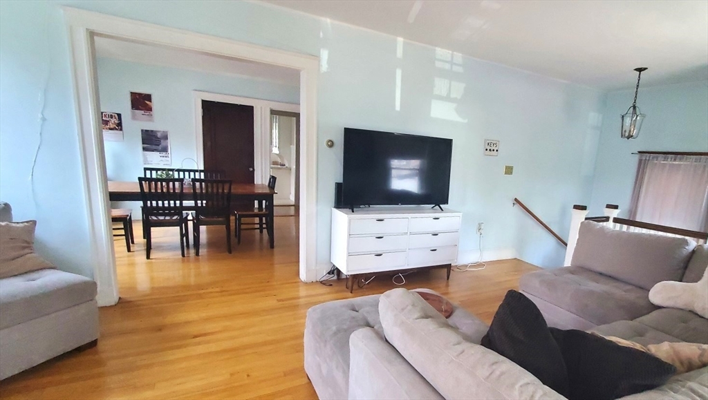 2 bed, 1 bath apartment for rent at 126 Russell St Unit 2, North Quincy — photo 4 of 11