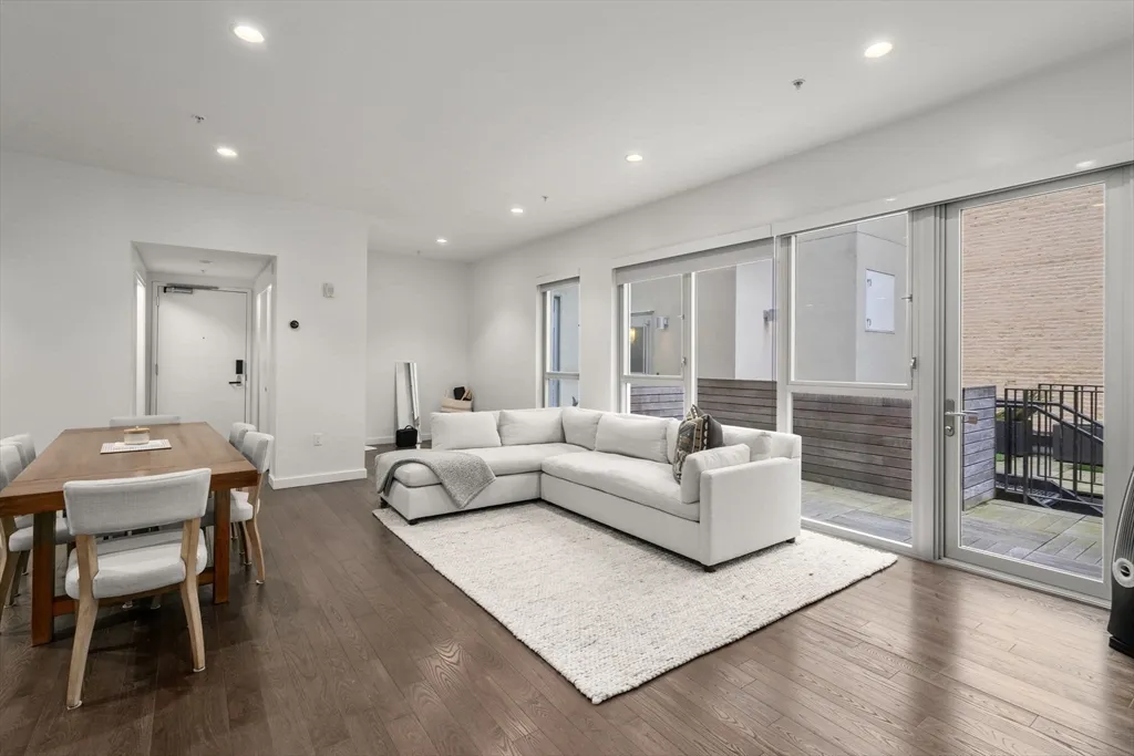 2 bed, 1 bath apartment for rent at 126 Salem Unit 3, North End — photo 10 of 18