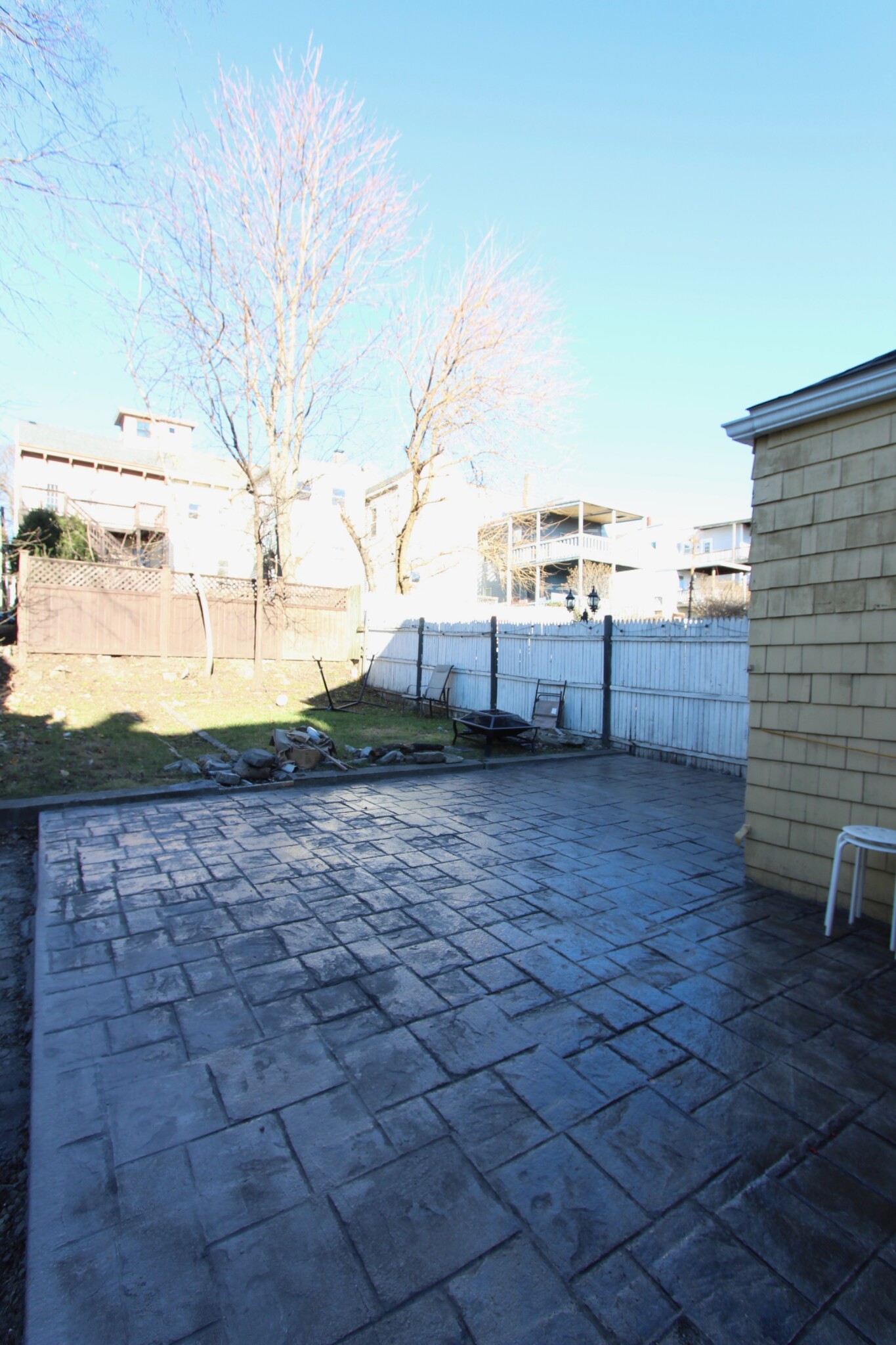 3 bed, 1 bath apartment for rent at 126 Saratoga St Unit 1F, East Boston — photo 8 of 8