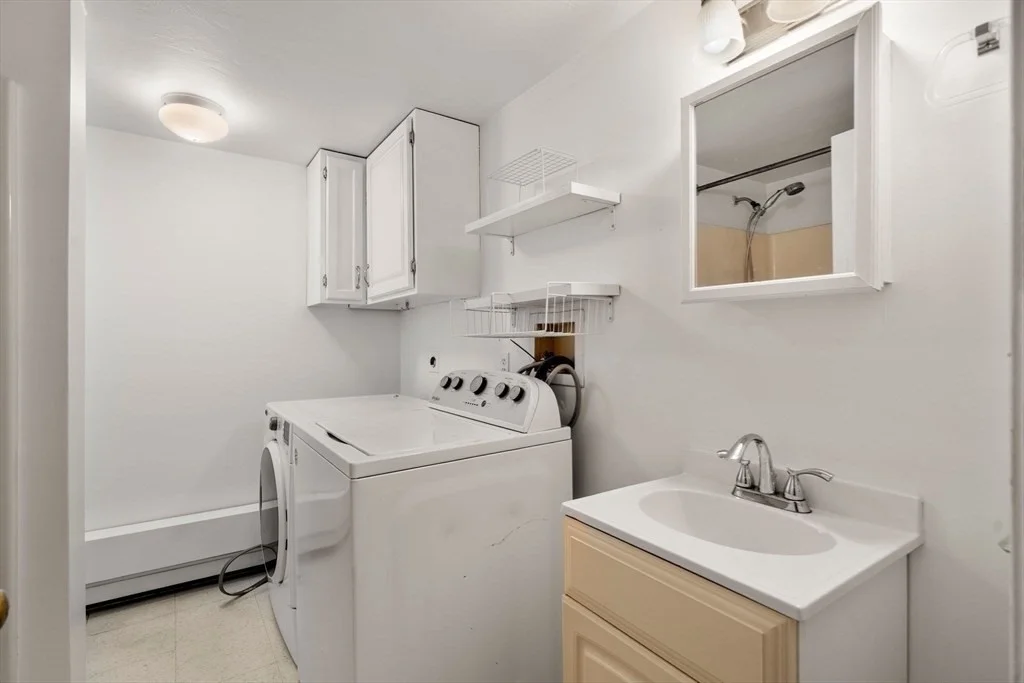3 bed, 1 bath apartment for rent at 126 Summer Unit 1, Plymouth — photo 10 of 22