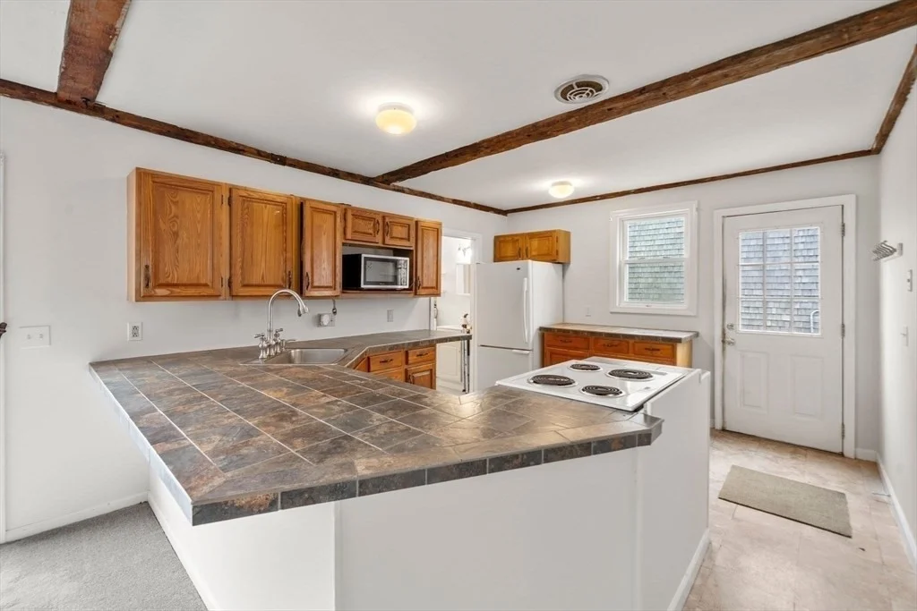 3 bed, 1 bath apartment for rent at 126 Summer Unit 1, Plymouth — photo 12 of 22