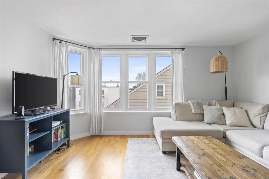 2 bed, 1 bath apartment for rent at 126 Tudor Unit C, South Boston — photo 3 of 19