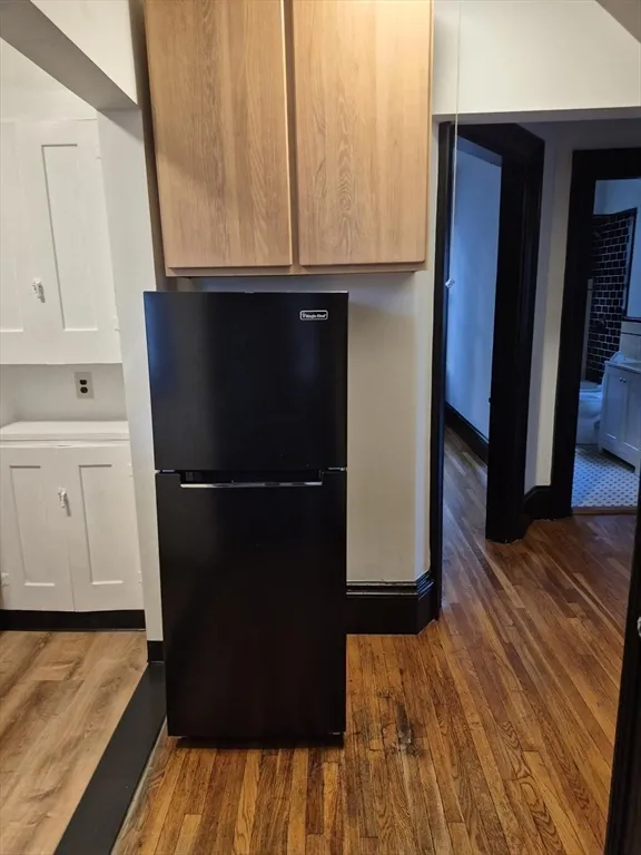 2 bed, 1 bath apartment for rent at 126 W Wyoming Unit 1, Melrose — photo 4 of 9