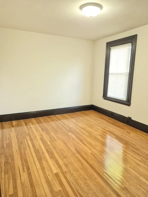 2 bed, 1 bath apartment for rent at 126 W Wyoming Unit 4, Melrose — photo 5 of 12