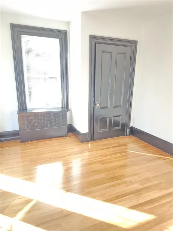 2 bed, 1 bath apartment for rent at 126 W Wyoming Unit 4, Melrose — photo 8 of 12