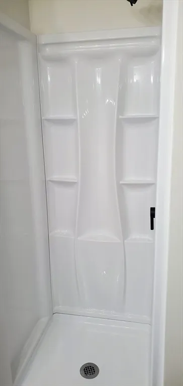 1 bed, 1 bath apartment for rent at 126 W Wyoming Unit 5, Melrose — photo 10 of 13