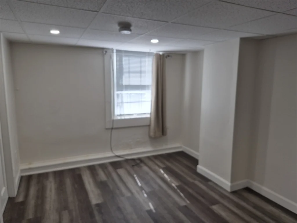Studio bed, 1 bath apartment for rent at 126 W Wyoming Unit B, Melrose — photo 3 of 11