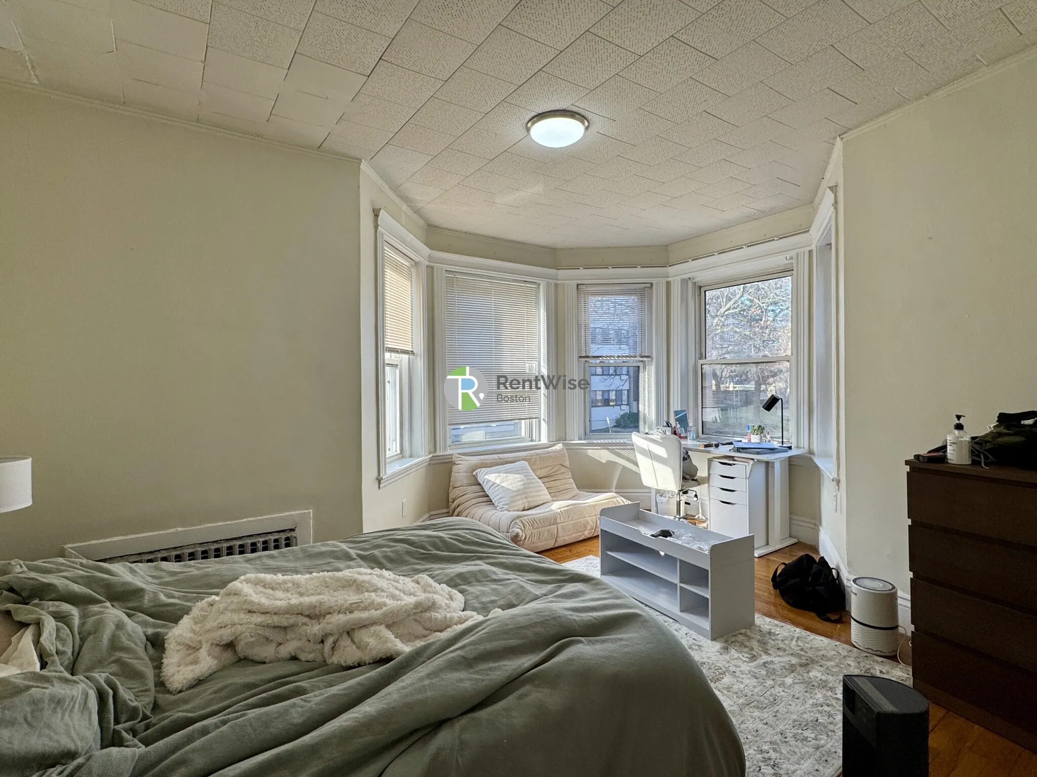 2 bed, 1 bath apartment for rent at 126 Warren St Unit 31, Brighton