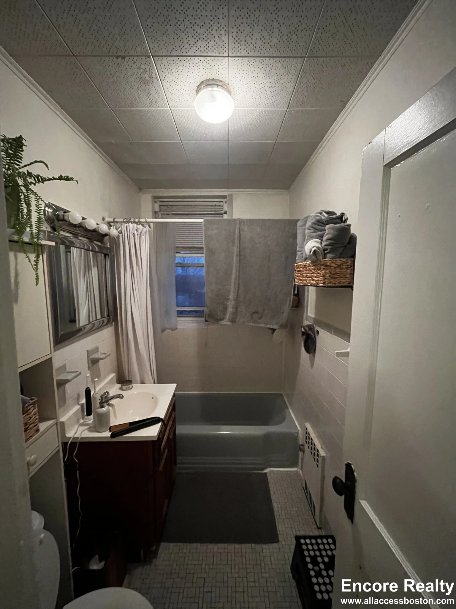 1 bed, 1 bath apartment for rent at 126 Warren St Unit 43, Brighton — photo 6 of 7