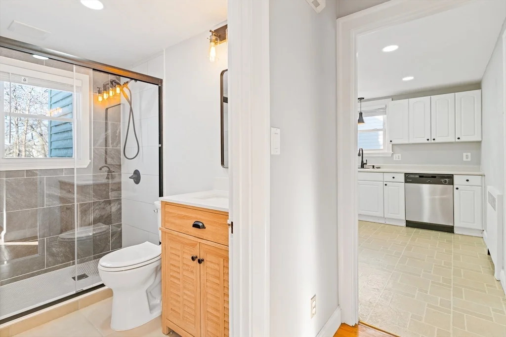 2 bed, 1 bath apartment for rent at 126 Washington Ave Unit 1, Waltham — photo 12 of 22