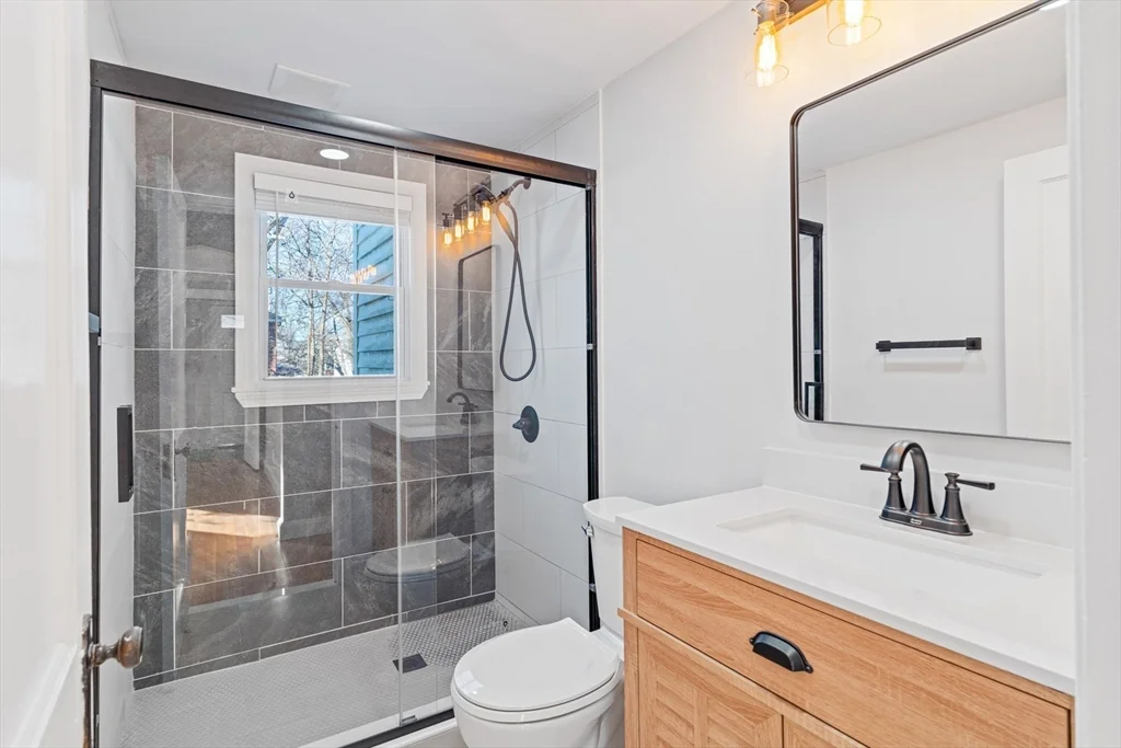 2 bed, 1 bath apartment for rent at 126 Washington Ave Unit 1, Waltham — photo 15 of 22