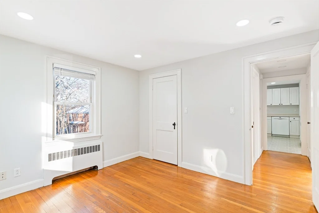 2 bed, 1 bath apartment for rent at 126 Washington Ave Unit 2, Waltham — photo 17 of 22