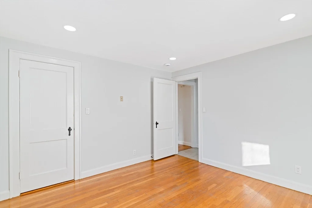 2 bed, 1 bath apartment for rent at 126 Washington Ave Unit 2, Waltham — photo 14 of 22
