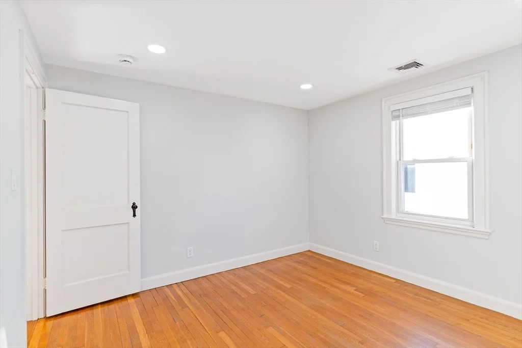 2 bed, 1 bath apartment for rent at 126 Washington Ave Unit 2, Waltham — photo 15 of 22