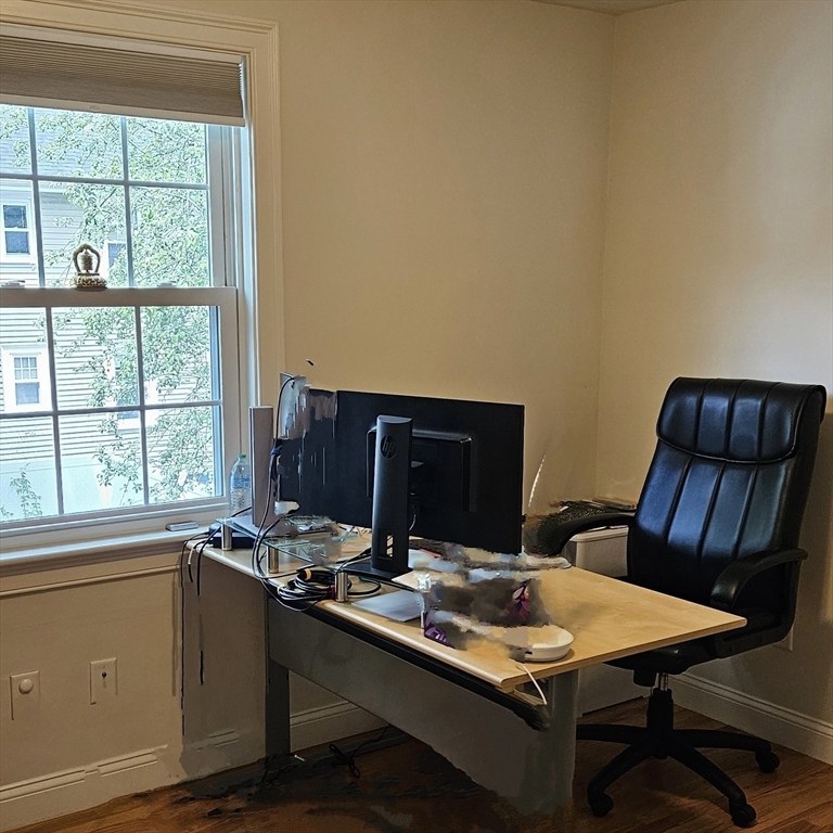 3 bed, 2 bath apartment for rent at 126 Waverley St, Belmont — photo 11 of 15