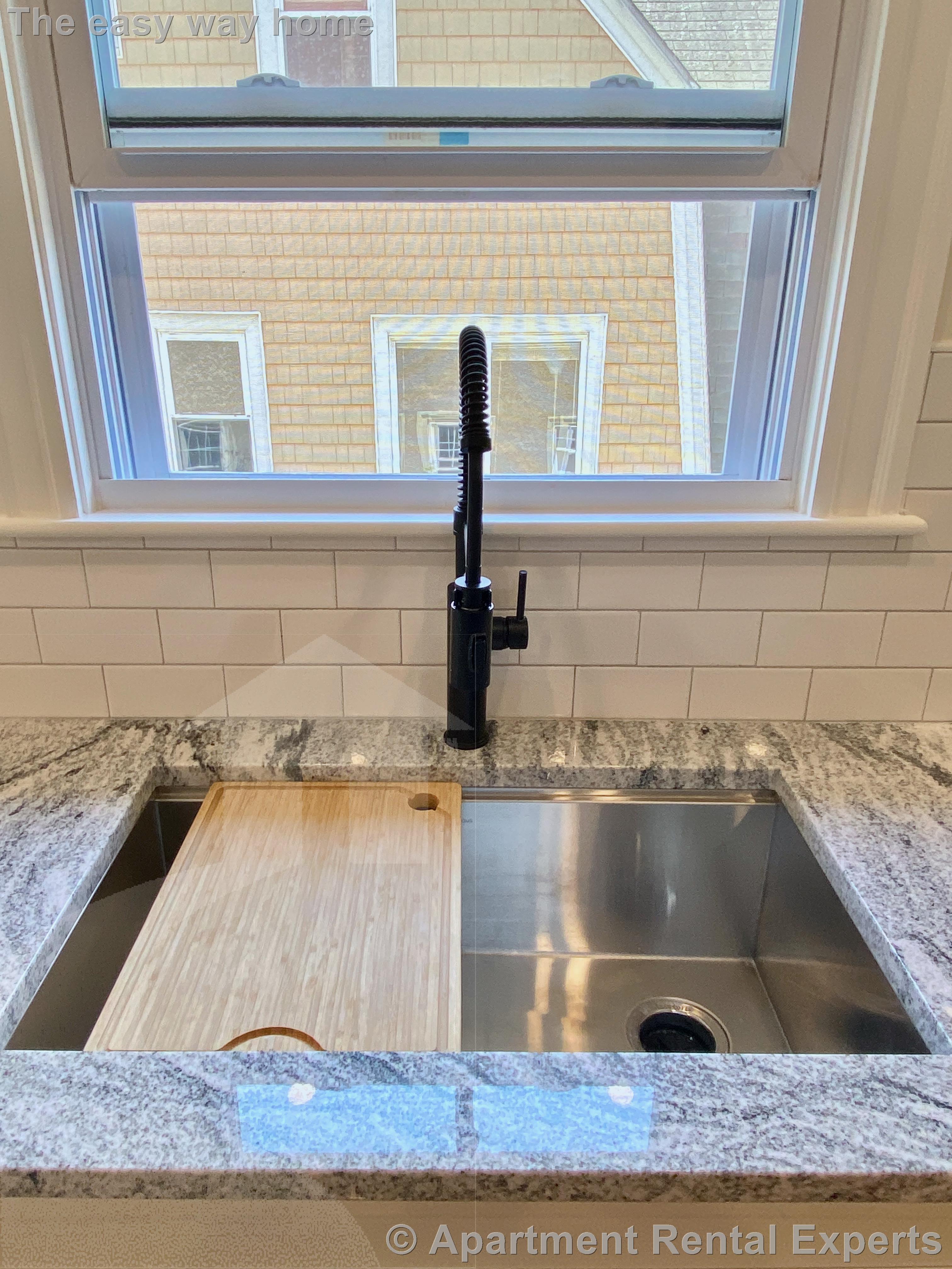 3 bed, 1 bath apartment for rent at 126 Winsor Ave Unit 2, Watertown Center — photo 10 of 18