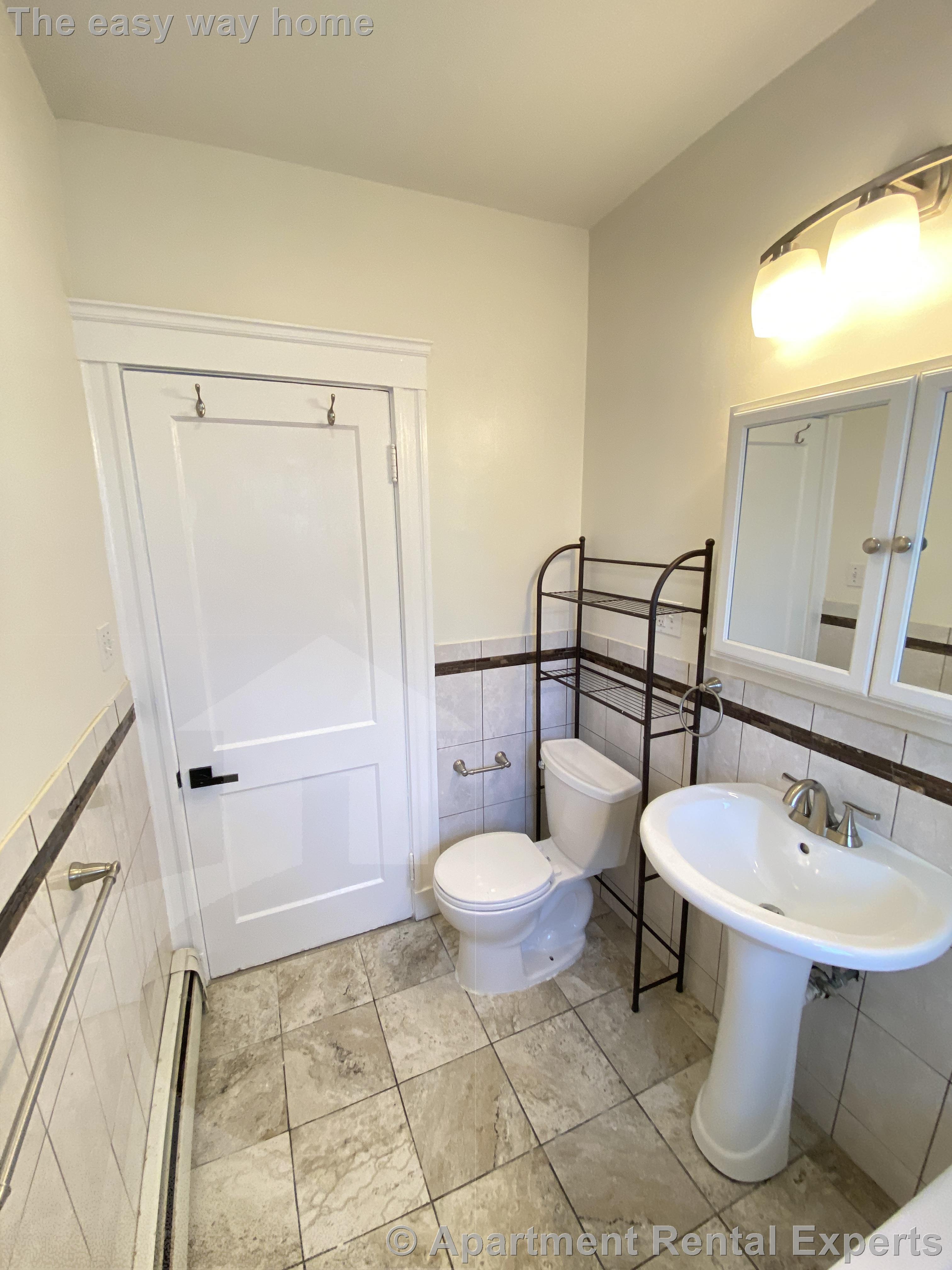 3 bed, 1 bath apartment for rent at 126 Winsor Ave Unit 2, Watertown Center — photo 15 of 18