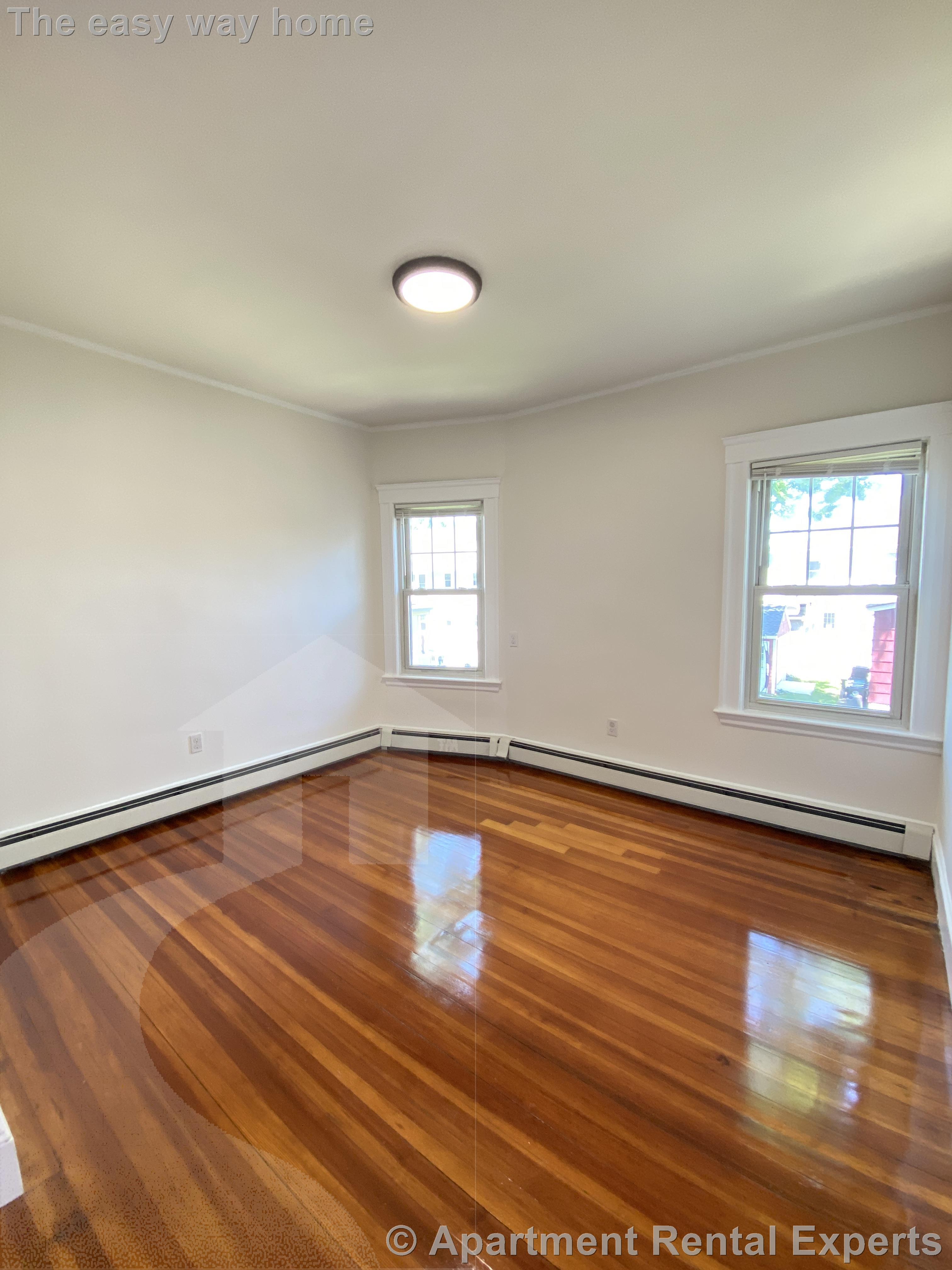 3 bed, 1 bath apartment for rent at 126 Winsor Ave Unit 2, Watertown Center — photo 5 of 18