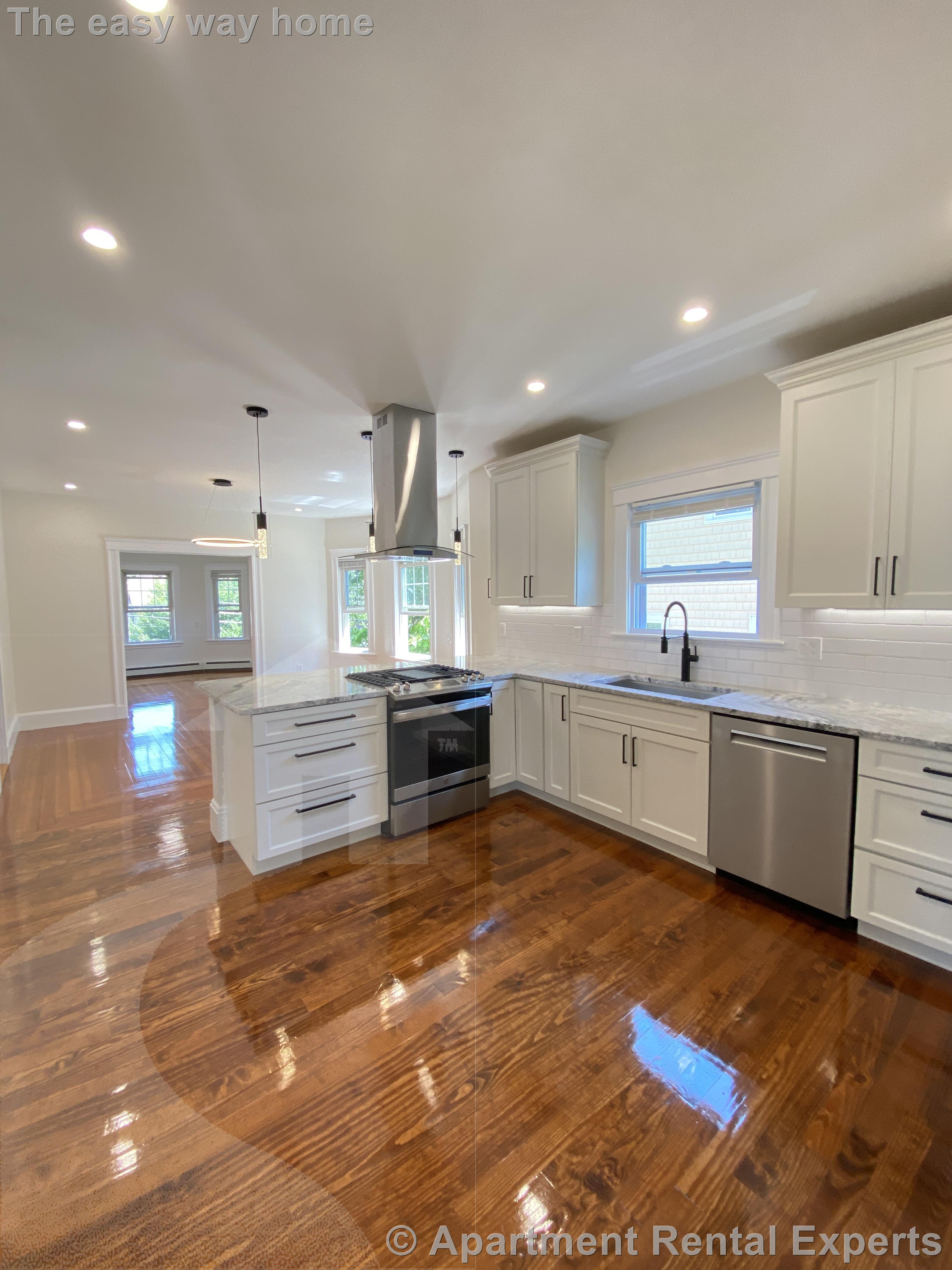3 bed, 1 bath apartment for rent at 126 Winsor Ave Unit 2, Watertown Center — photo 3 of 18